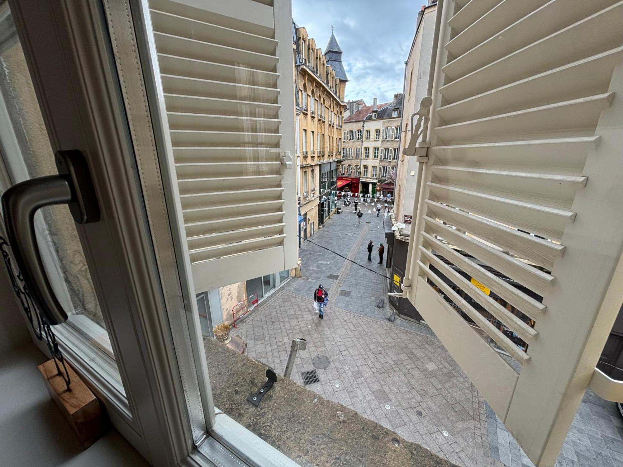 Louis Premier Et Second Metz Centre Un Sejour A Part Apartamento Exterior foto