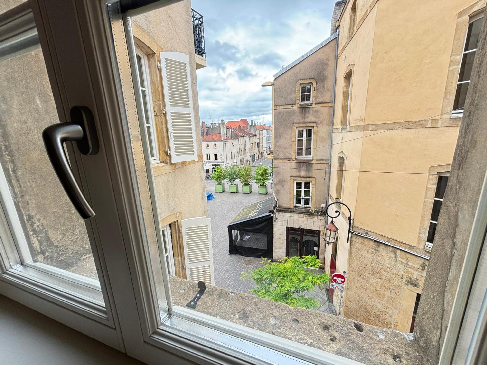Louis Premier Et Second Metz Centre Un Sejour A Part Apartamento Exterior foto